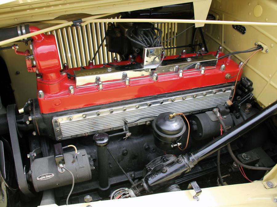 Chrysler Imperial Dual Cowl Phaeton by LeBaron 1931 года  (фото 3 из 25)